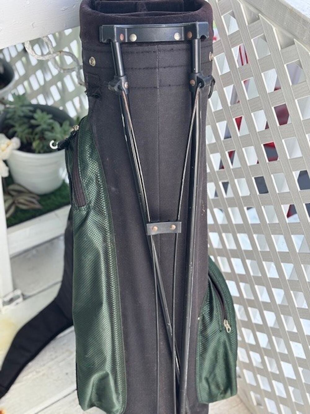 Knight Golf Bag Green Black Multi‑Pocket Carry Stand Great